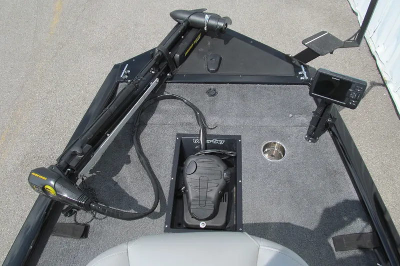 Slide: The Image of 2018 Tracker Pro 160 boat deck with trolling motor and fish finder. - 7