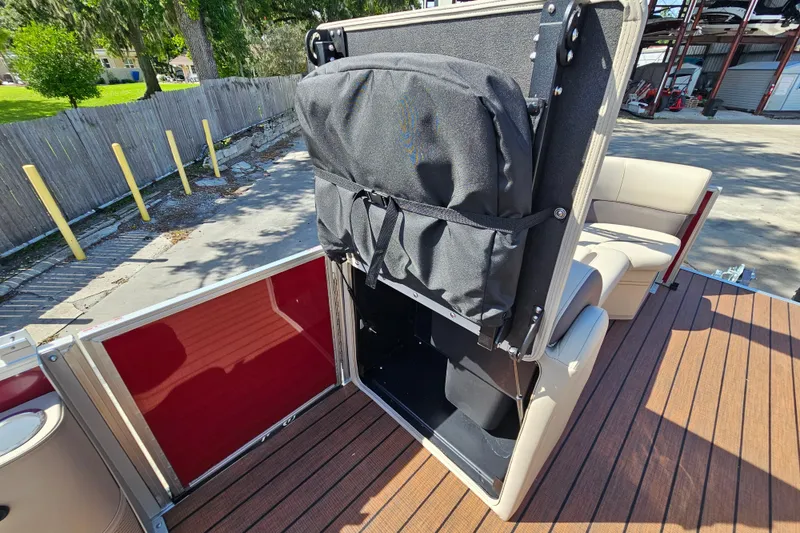 Slide: The Image of 2025 Bentley Pontoons Legacy 243 Swingback with foldable seat and wooden deck. - 29