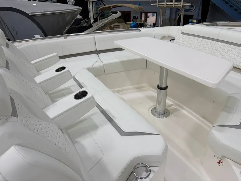 Slide: The Image of Tiara 48LS 2026 - 27