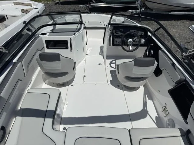 Slide: The Image of Yamaha SX190 2025 - 5