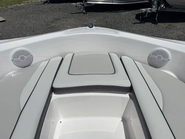 Slide: The Image of Yamaha SX190 2025 - 8