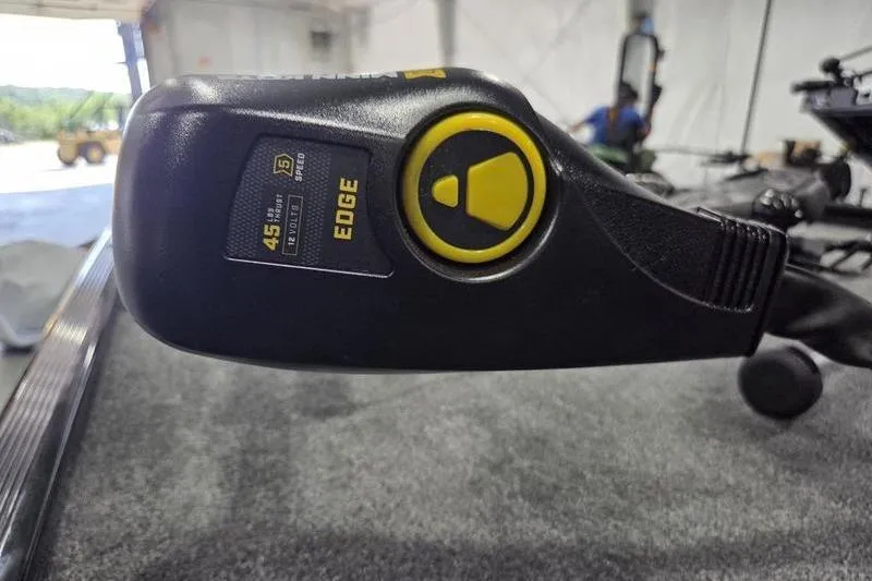 Slide: The Image of Close-up of Tracker BT CLASSIC XL 2026 motor control with 45-pound thrust and 5-speed settings. - 3