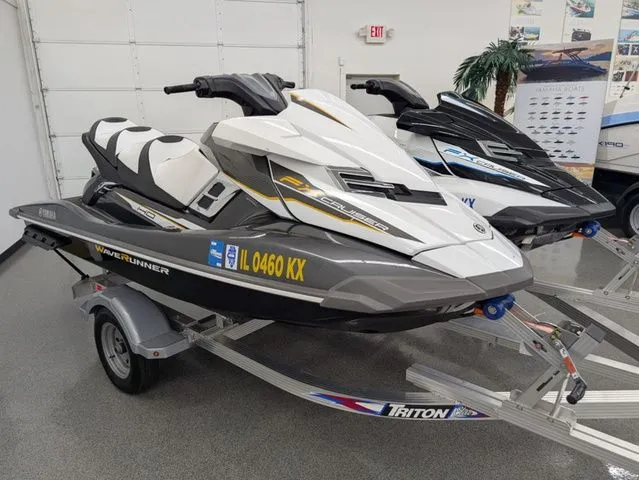 Slide: The Image of Yamaha FX Cruiser HO 2018 - 3