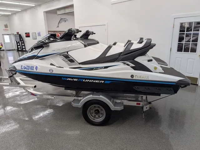 Slide: The Image of Yamaha FX Cruiser HO 2018 - 7