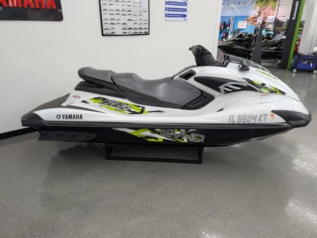 Slide: The Image of Yamaha FZ 2015 - 6