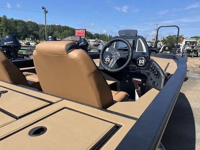 Slide: The Image of Xpress H20 2025 - 14