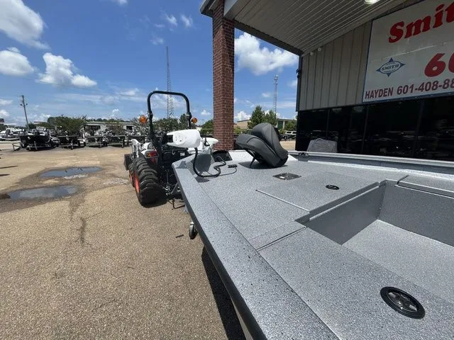 Slide: The Image of Xpress H20B 2025 - 6