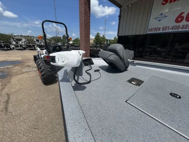 Slide: The Image of Xpress H20B 2025 - 7