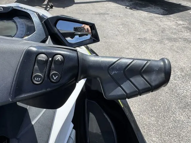 Slide: The Image of Sea-Doo GTI 2017 - 11