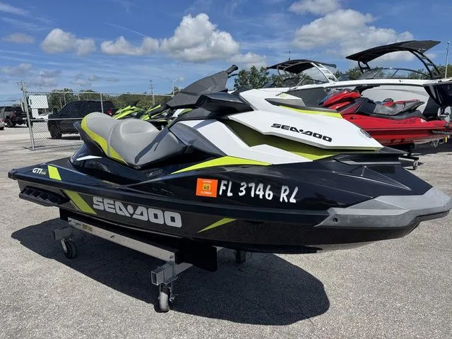 Slide: The Image of Sea-Doo GTI 2017 - 2
