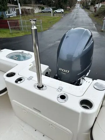 Slide: The Image of Sailfish 220 CC 2022 - 8