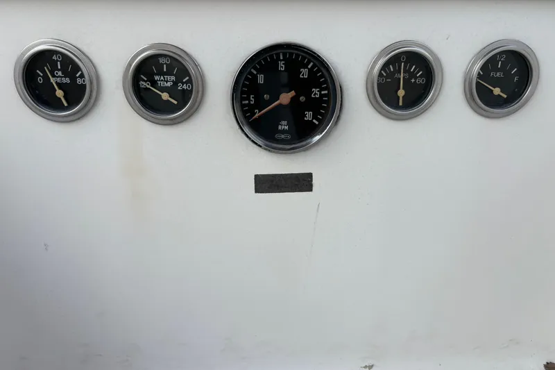 Slide: The Image of Deck of 1981 Sabre 31 sailboat with rigging and hatch details. - 38