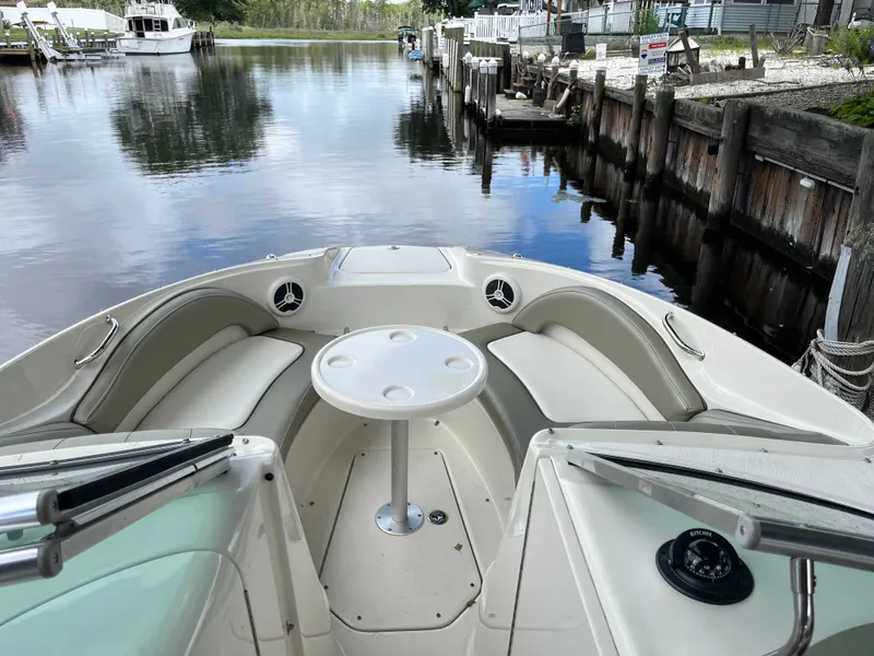 Slide: The Image of Sea Ray 220 Sundeck 2007 - 5