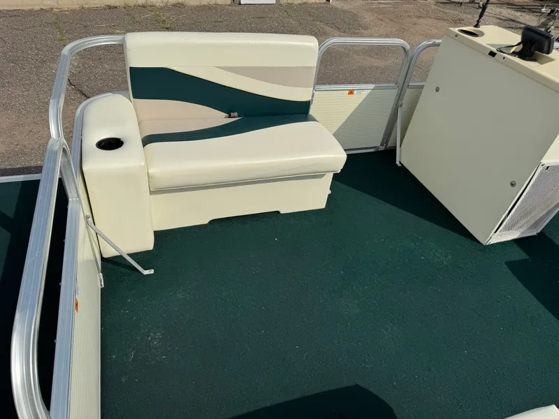 Slide: The Image of Lowe Suncruiser Malibu 180 1999 - 11