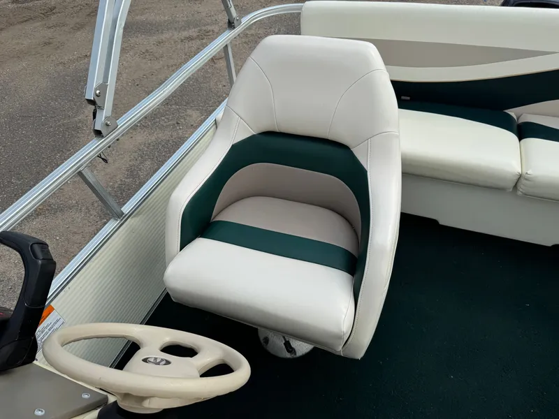 Slide: The Image of Lowe Suncruiser Malibu 180 1999 - 18