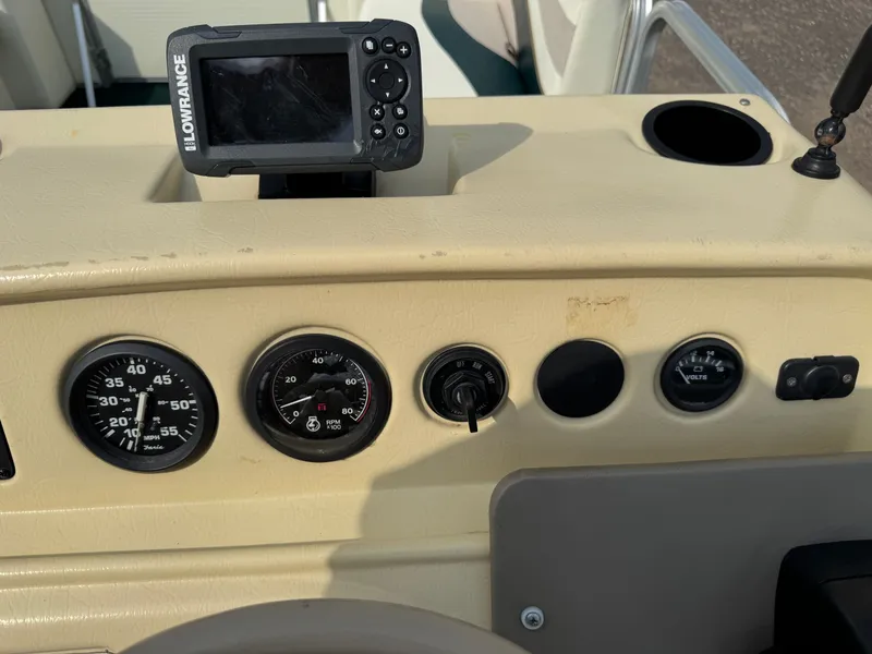 Slide: The Image of Lowe Suncruiser Malibu 180 1999 - 21