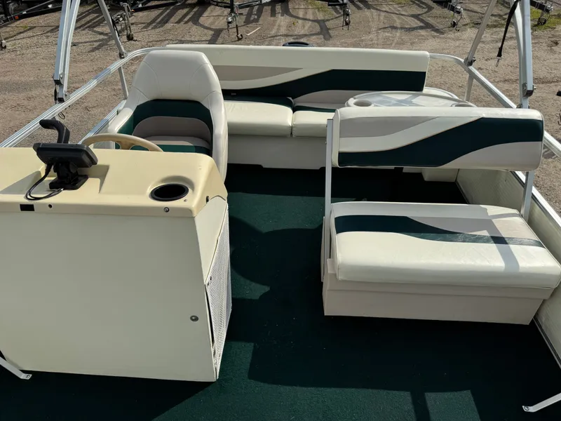 Slide: The Image of Lowe Suncruiser Malibu 180 1999 - 5