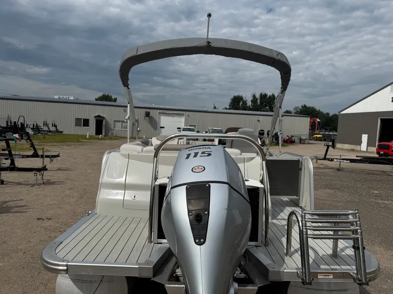 Slide: The Image of Tahoe Cascade 2385 RJ Pontoon 2019 - 34