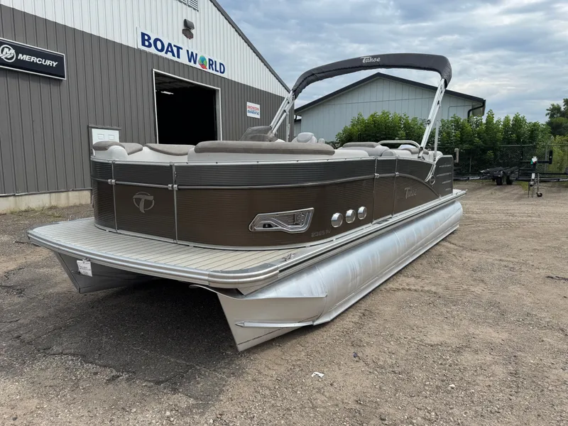 Slide: The Image of Tahoe Cascade 2385 RJ Pontoon 2019 - 40