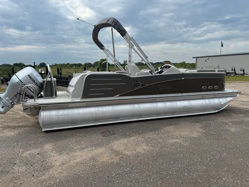 Slide: The Image of Tahoe Cascade 2385 RJ Pontoon 2019 - 44
