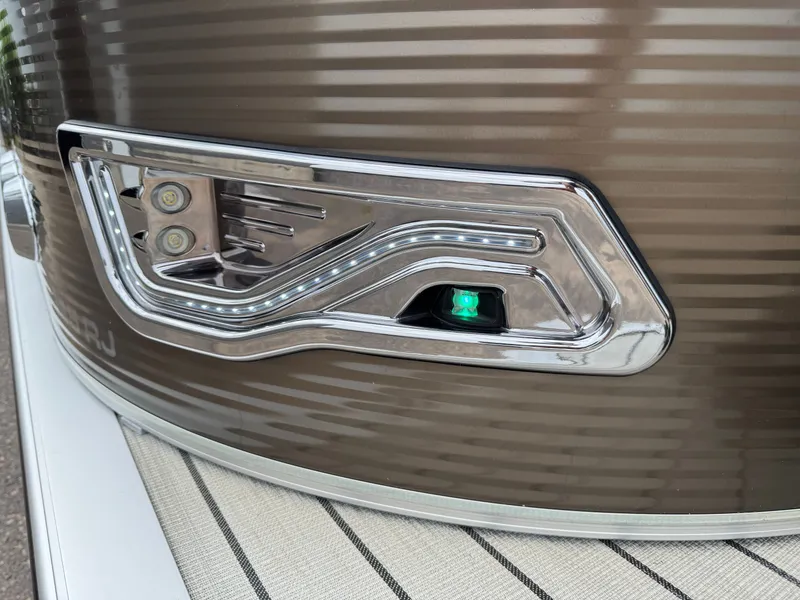 Slide: The Image of Tahoe Cascade 2385 RJ Pontoon 2019 - 46