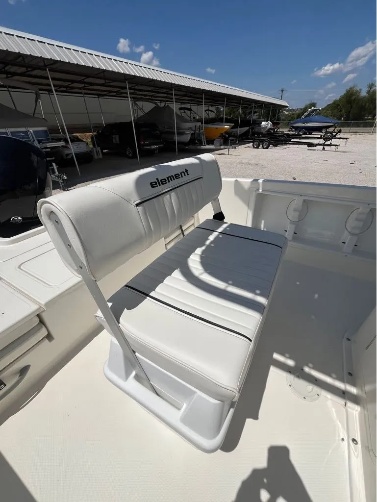 Slide: The Image of Bayliner Element F21 2021 - 3