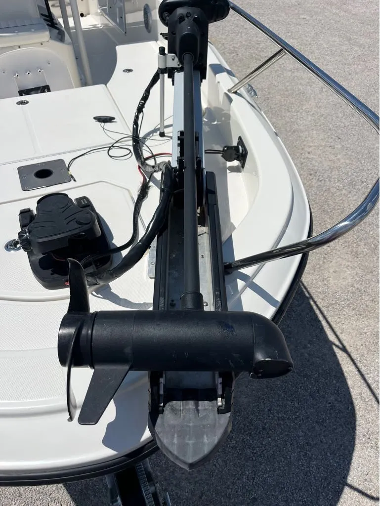 Slide: The Image of Bayliner Element F21 2021 - 6