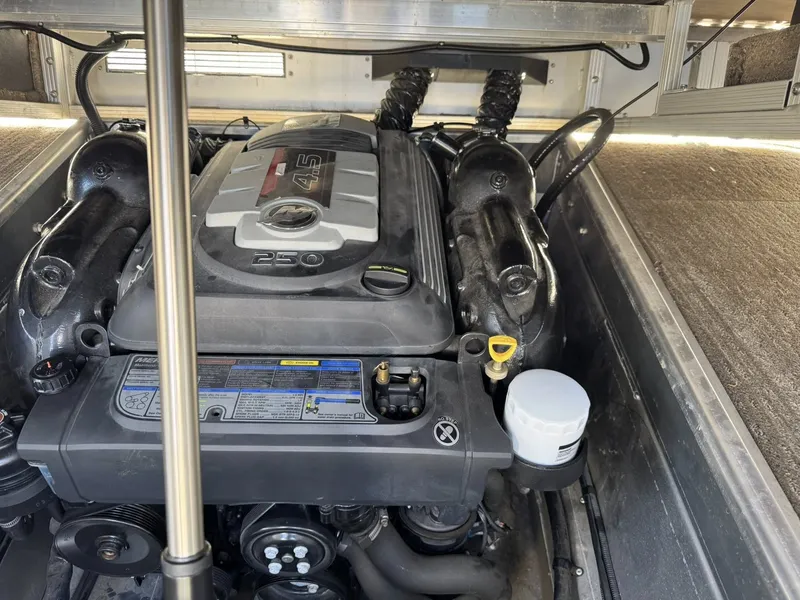 Slide: The Image of Bennington 24 SCWX3 I/O 2015 - 16