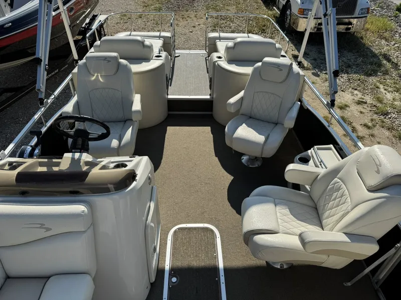 Slide: The Image of Bennington 24 SCWX3 I/O 2015 - 18