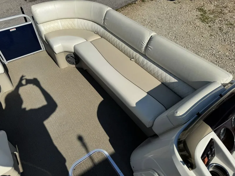 Slide: The Image of Bennington 24 SCWX3 I/O 2015 - 8