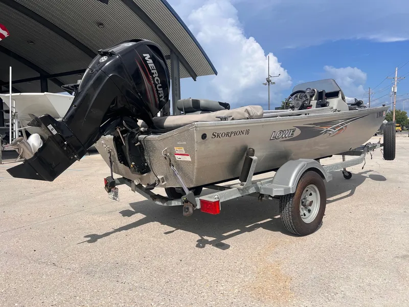 Slide: The Image of Lowe Skorpion 16 2016 - 6