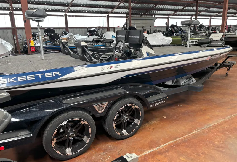 Slide: The Image of Skeeter FXR21 Limited 2022 - 1