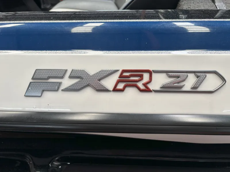 Slide: The Image of Skeeter FXR21 Limited 2022 - 3