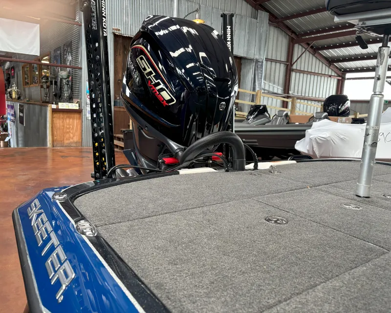 Slide: The Image of Skeeter FXR21 Limited 2022 - 9