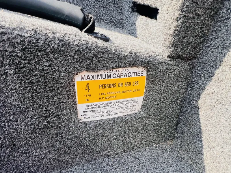 Slide: The Image of Crestliner XFC 179 2021 - 17