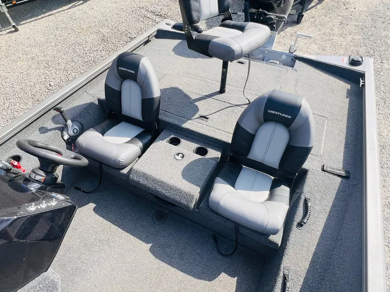 Slide: The Image of Crestliner XFC 179 2021 - 3