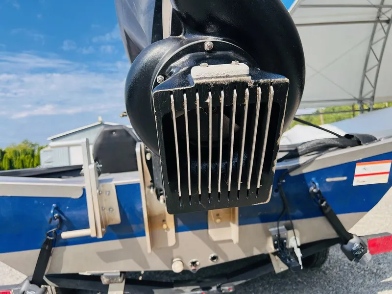 Slide: The Image of Crestliner XFC 179 2021 - 38