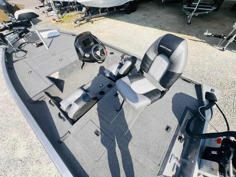 Slide: The Image of Crestliner XFC 179 2021 - 39