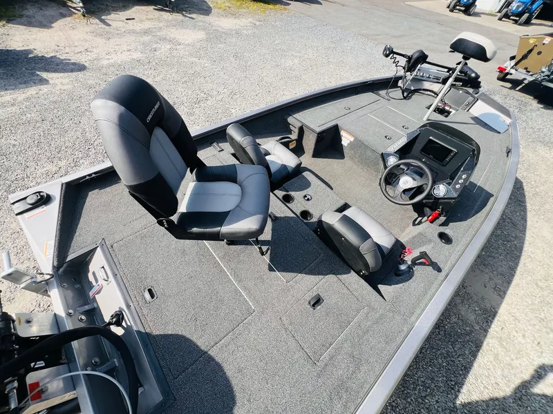 Slide: The Image of Crestliner XFC 179 2021 - 7