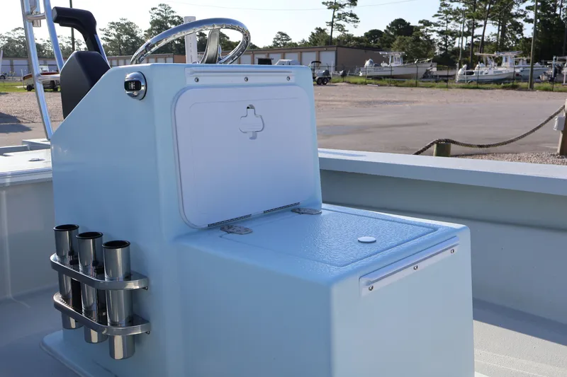 Slide: The Image of Mitzi Skiff 17 TOURNAMENT w/ DF60ATLW5 SUZUKI 2025 - 10