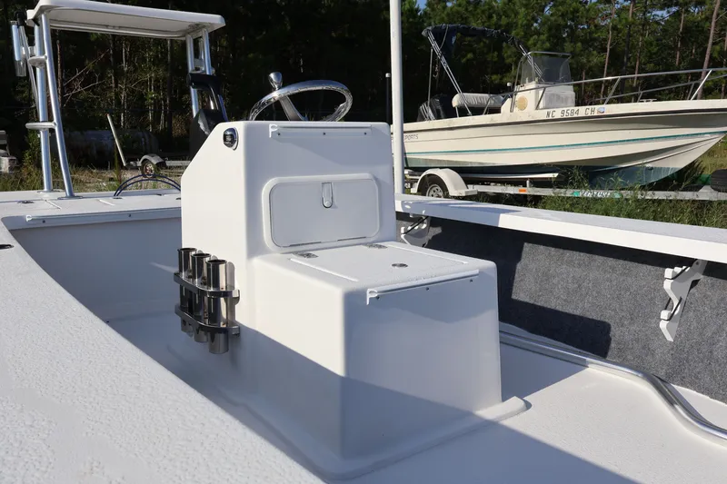 Slide: The Image of Mitzi Skiff 17' TOURNAMENT w/ DF60ATLW5 SUZUKI FOURSTROKE 2026 - 3