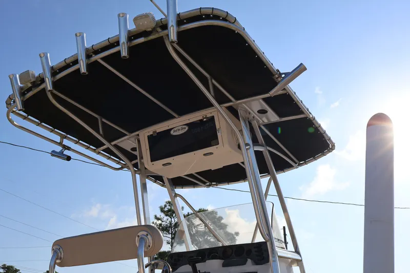 Slide: The Image of Scout 210 Sportfish 2005 - 12