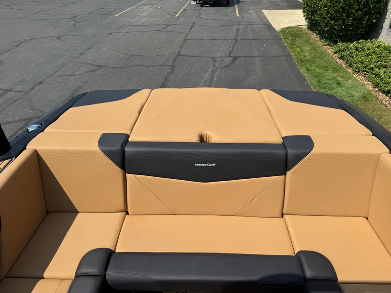 Slide: The Image of MasterCraft NXT24 2022 - 15