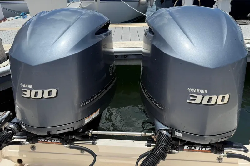Slide: The Image of Twin Yamaha 300 outboard engines on a 2020 Grady-White Canyon 306 boat. - 16