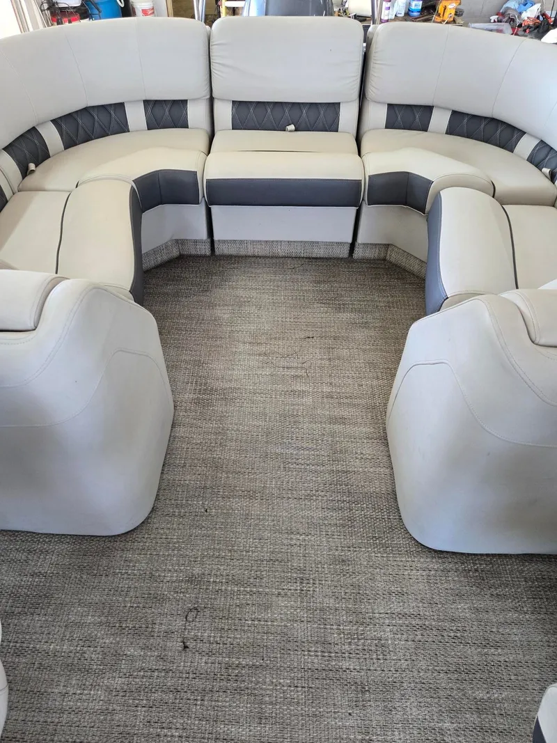 Slide: The Image of Bennington 23RSR 2019 - 5