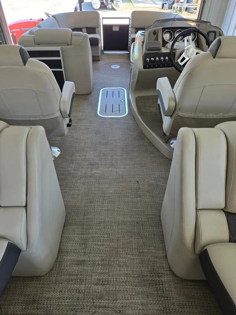 Slide: The Image of Bennington 23RSR 2019 - 8