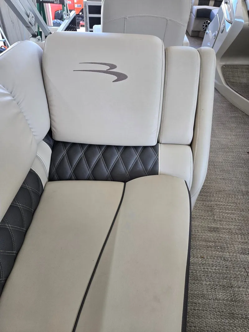 Slide: The Image of Bennington 23RSR 2019 - 9