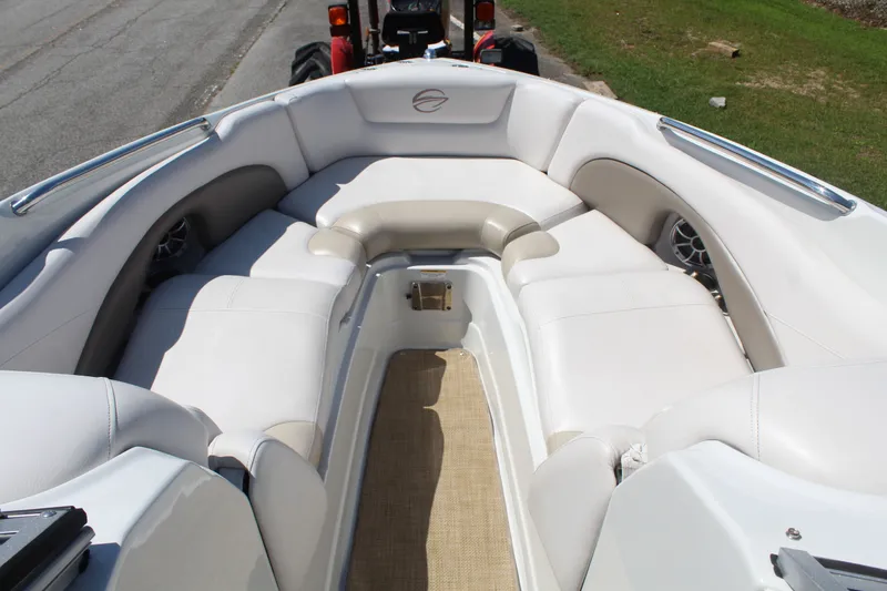 Slide: The Image of Crownline Boats 255 SS 2013 - 16