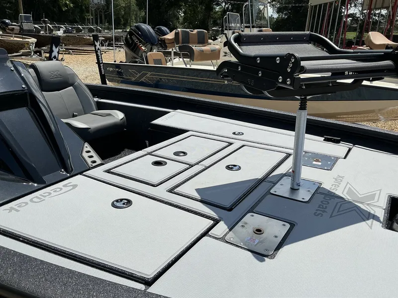 Slide: The Image of Xpress H18C Crappie 2026 - 5