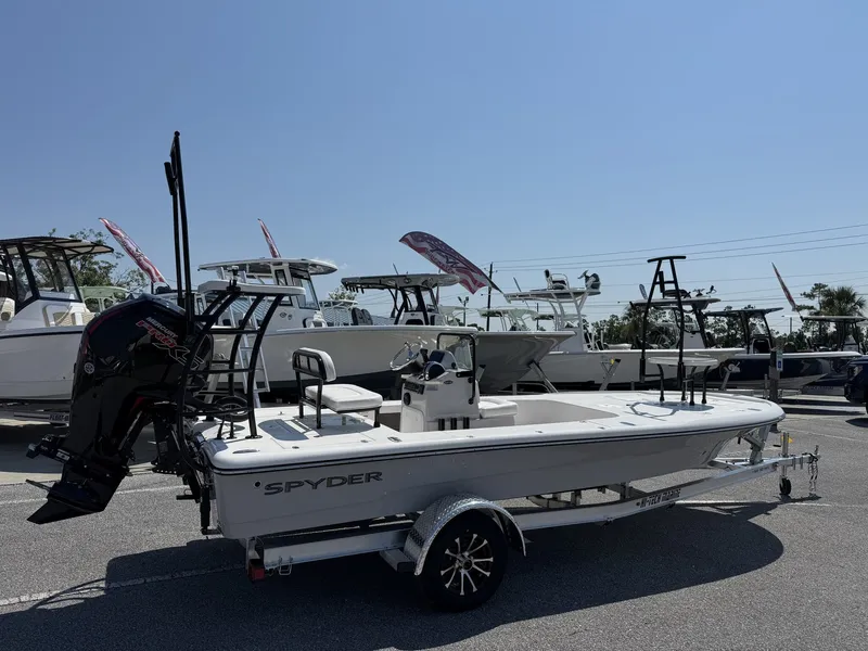 Slide: The Image of Spyder FX19 Vapor 2026 - 2